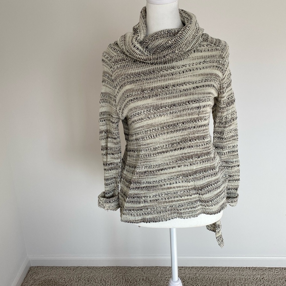 Textured Sweater with Cowl Neck💕